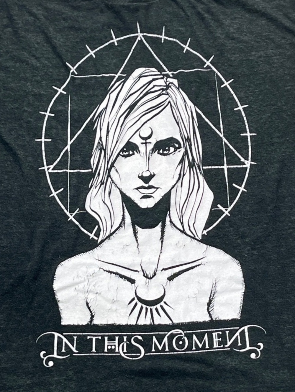In This Moment Preowned Large T-shirt
